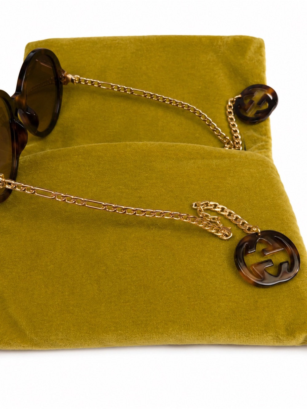 ✨Gucci Oversized Round Sunglasses with dangling GG ( detachable) ✨ - Picture 8 of 13
